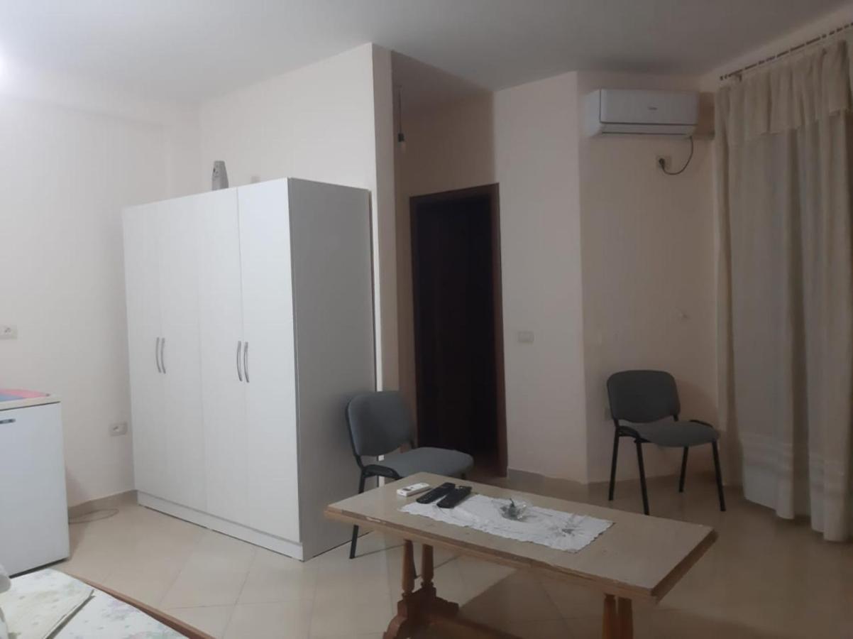 Grazioso Apartamento Arredato A Due Passi Dal Lungomare Vlorë Екстериор снимка